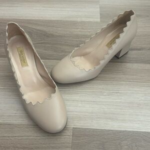 Dee Keller scalloped nude heels size 7/37- Made in Italy